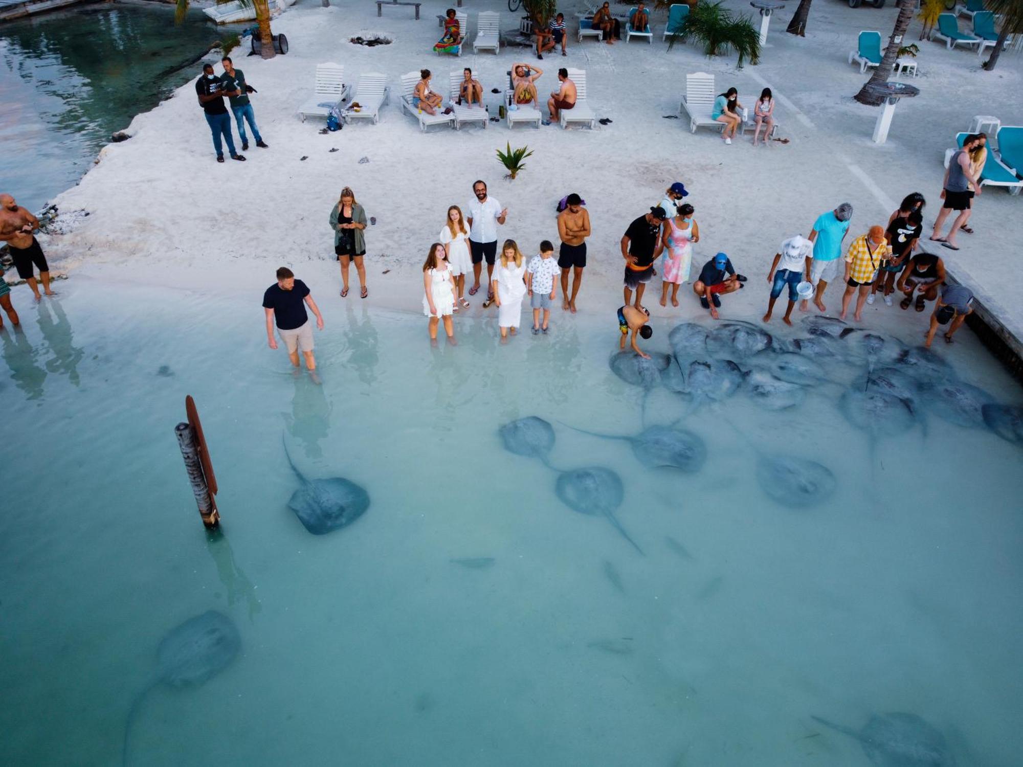 Hidden Treasure Vacation Home Blue Bay Cottage キー・カーカー エクステリア 写真