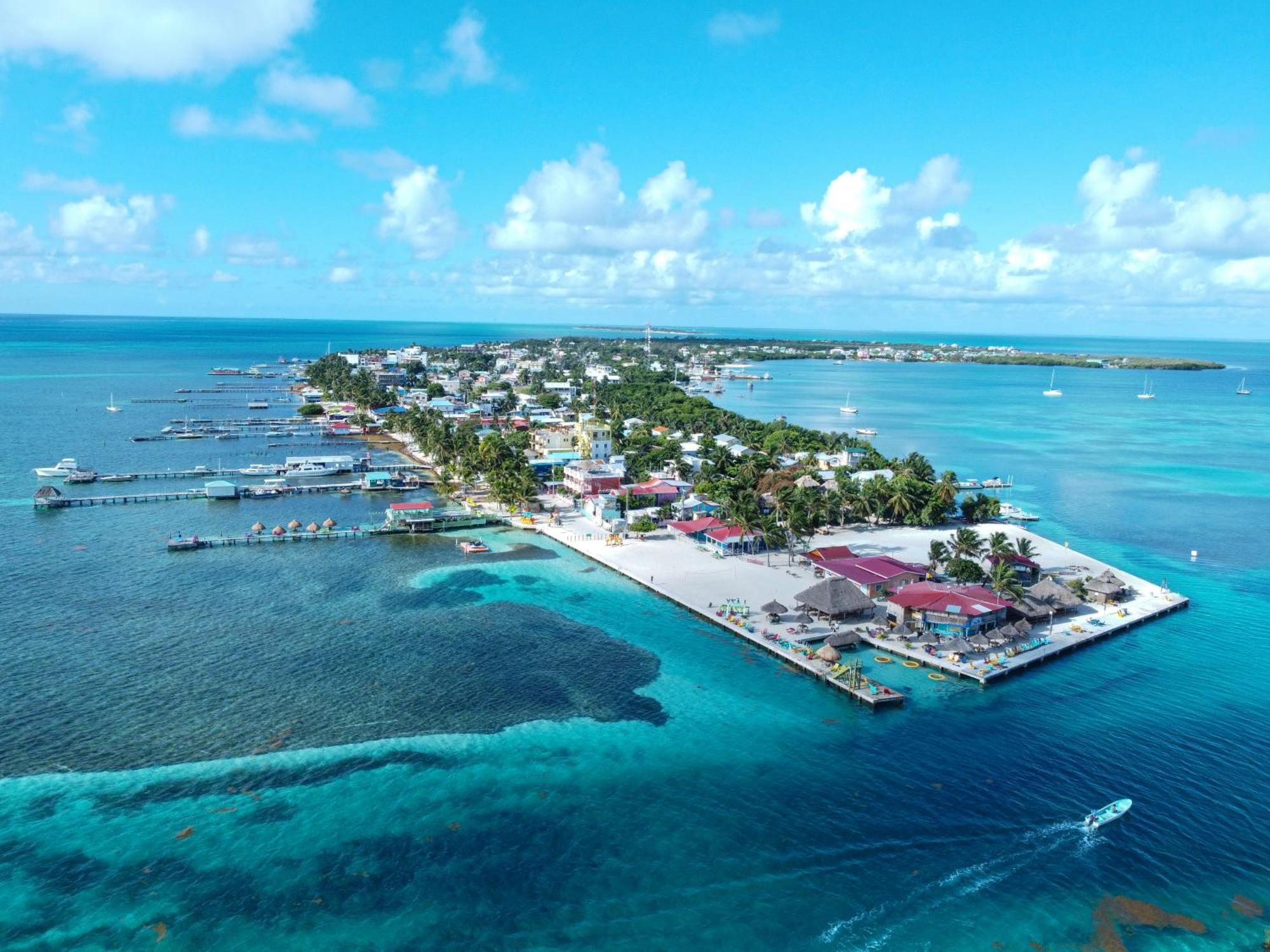 Hidden Treasure Vacation Home Blue Bay Cottage キー・カーカー エクステリア 写真